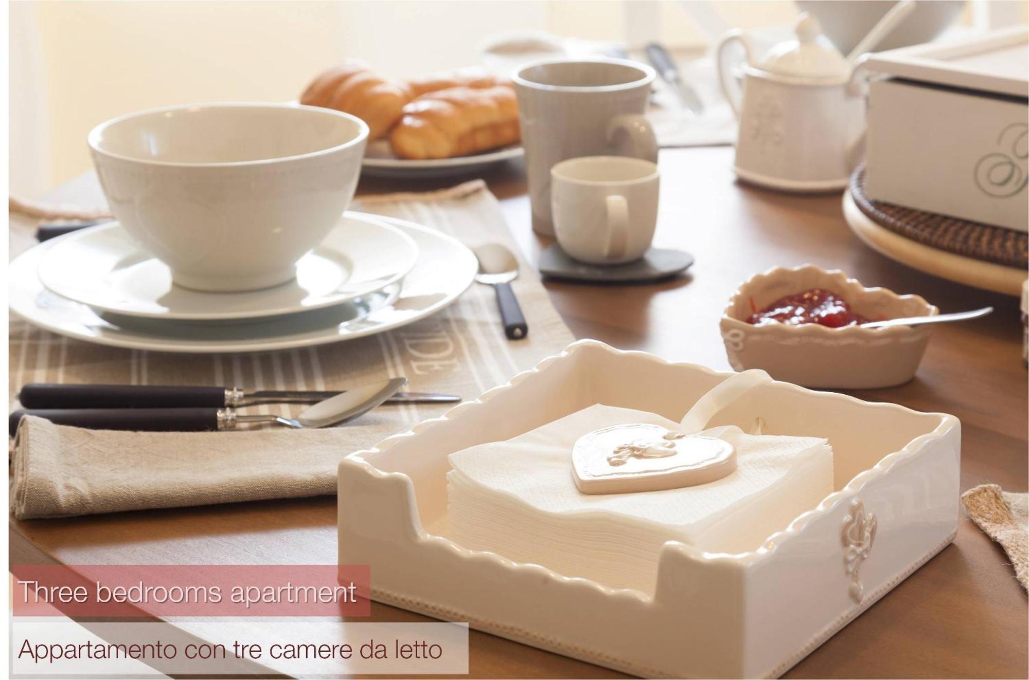 Nina Guest House Longare الغرفة الصورة