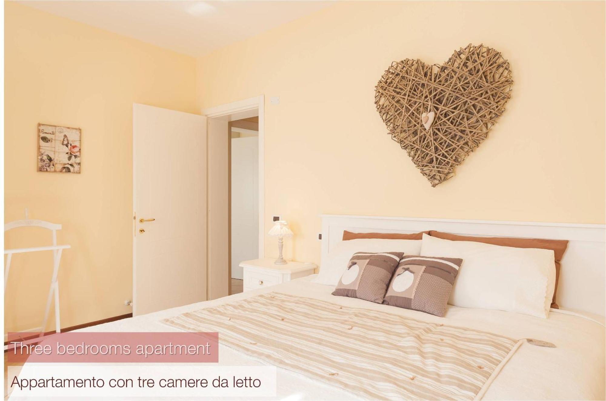 Nina Guest House Longare الغرفة الصورة